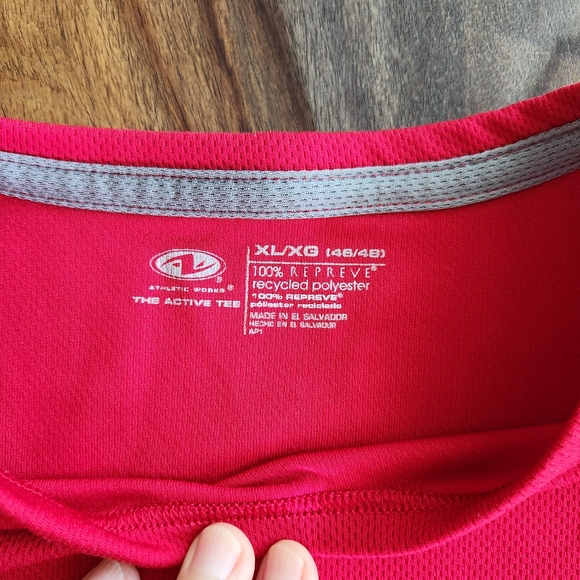 The Active Tee XL Red Men's Shirt Sleeve Shirt Sports - Picture 3 of 7